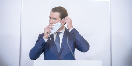 Sebastian Kurz mit einer 1,28€-Einwegmaske.