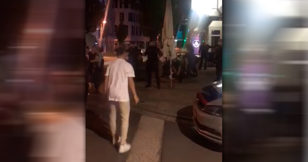 Die Polizei griff hier zum Pfefferspray.