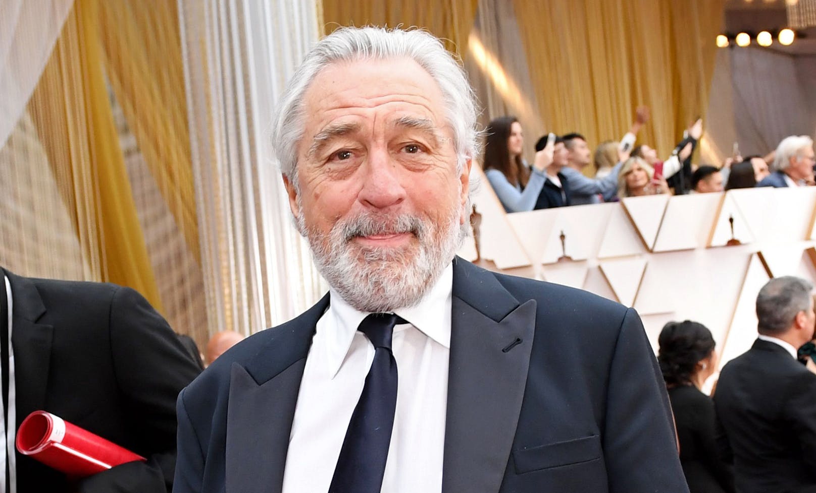 Vorwürfe gegen De Niro: "Er pinkelte beim Telefonat"
