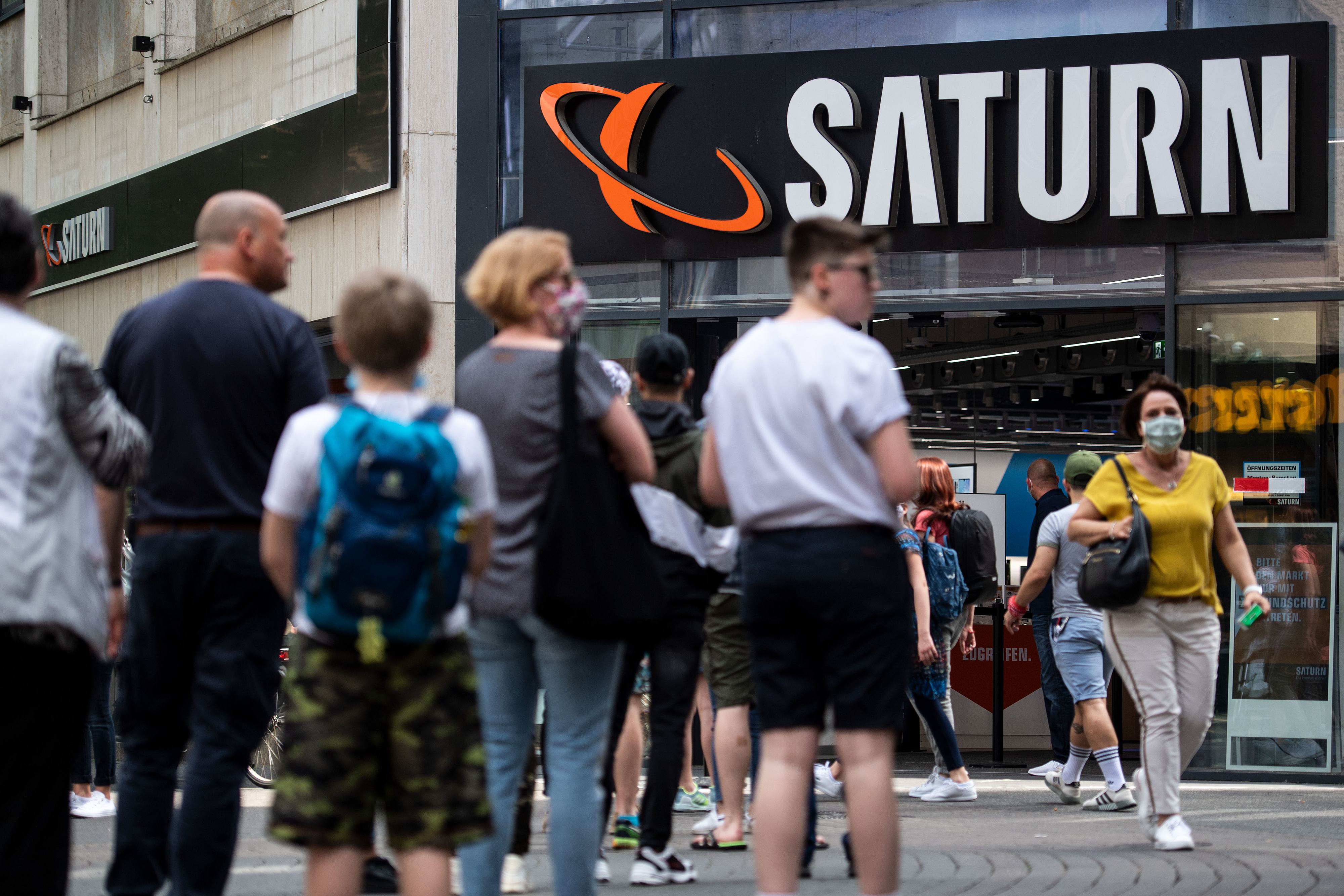 Media Markt Und Saturn Streichen 3.500 Jobs | Heute.at