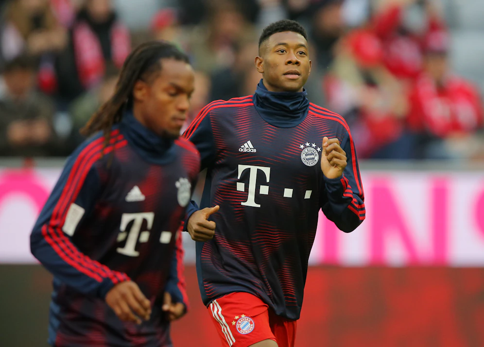 Renato Sanches (l.) im Laufschritt neben David Alaba