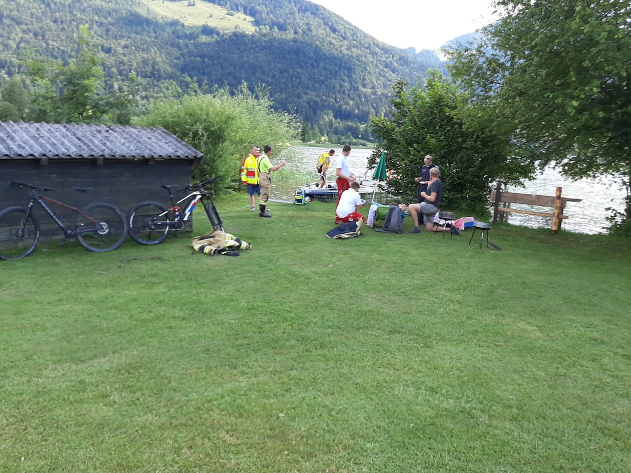 Heute.at - 31-Jähriger rettet Schwimmerin mit Surfbrett