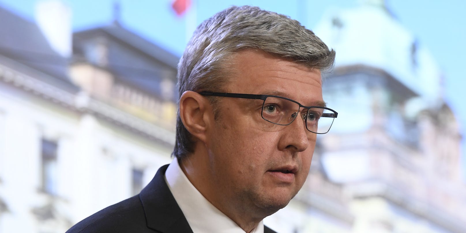Der tschechische Verkehrsminister Karel Havlicek geht von menschlichem Versagen aus.