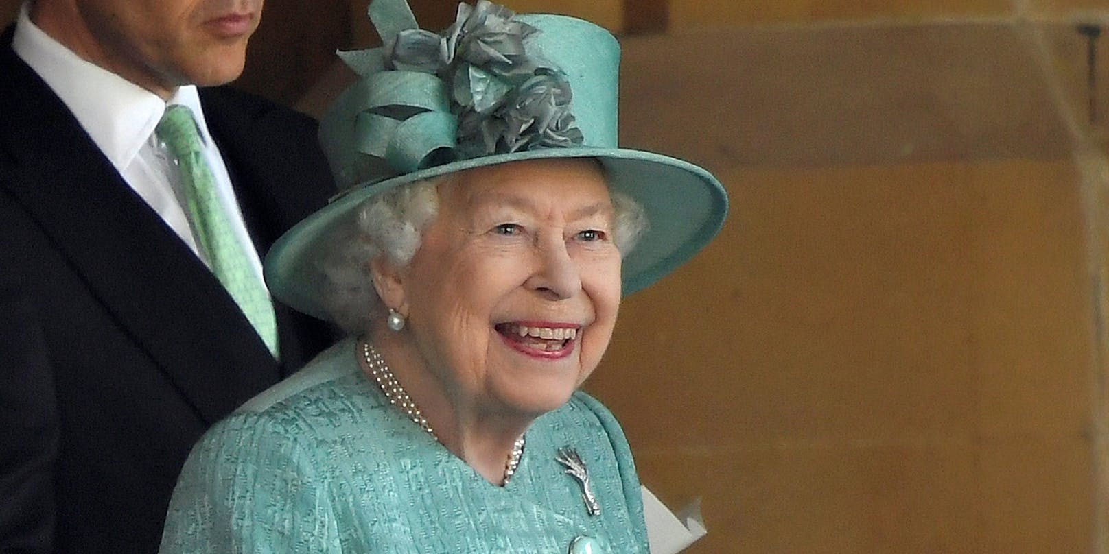 Queen Elizabeth II. kann künftig ihren eigenen Gin schlürfen - und wir auch.