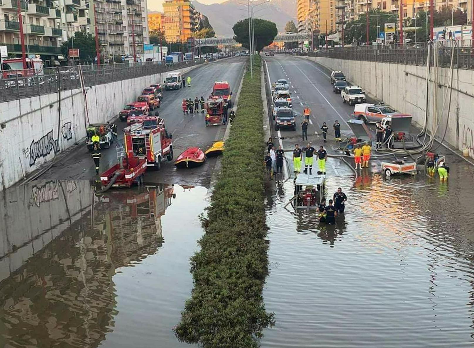 Überschwemmungen in Folge heftige Regenfälle haben in Palermo schwere Schäden angerichtet (16. Juli 2020)