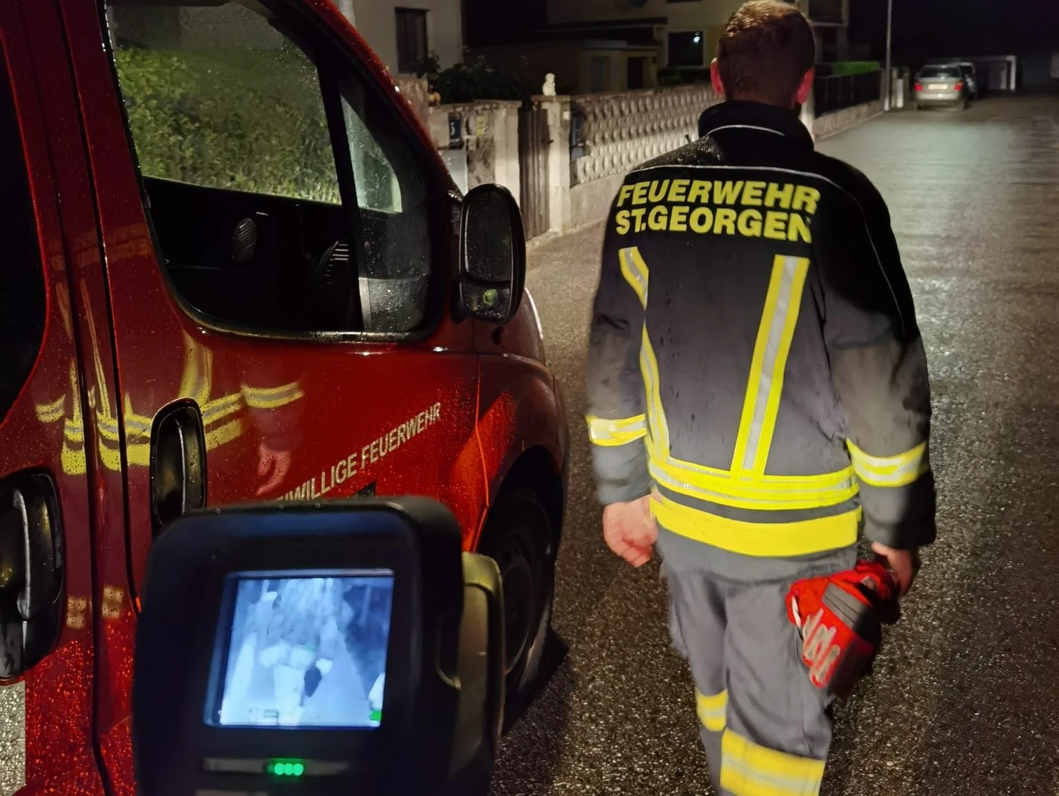 In der Nacht wurde erfolglos mit Wärmebildkamera gesucht.