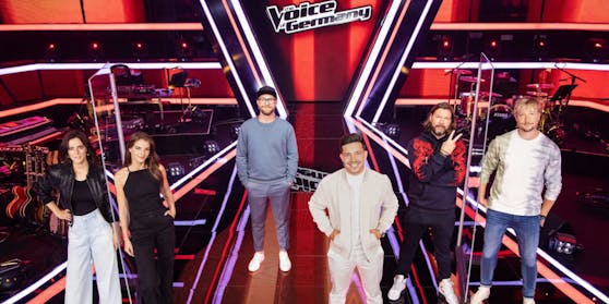 Die Jury von "The Voice of Germany": (v.l.) Stefanie Kloß, Yvonne Catterfeld, Mark Forster, Nico Santos, Rae Garvey, Samu Haber