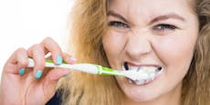 6 Fehler beim Zähneputzen, die du jeden Tag machst
