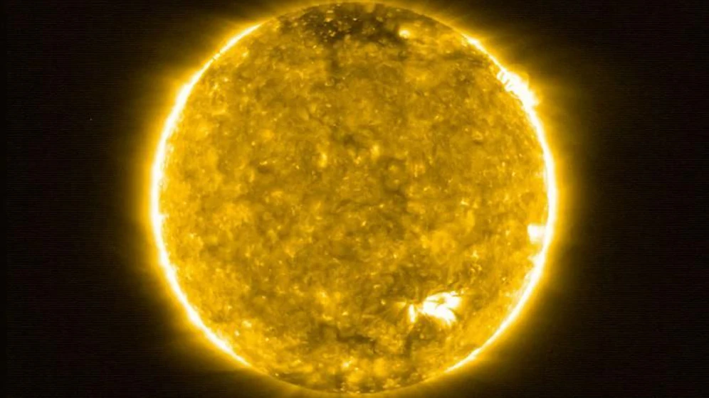 Forscher beobachteten erstmals ein Lagerfeuer auf der Sonne. 