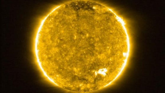 Forscher beobachteten erstmals ein Lagerfeuer auf der Sonne.