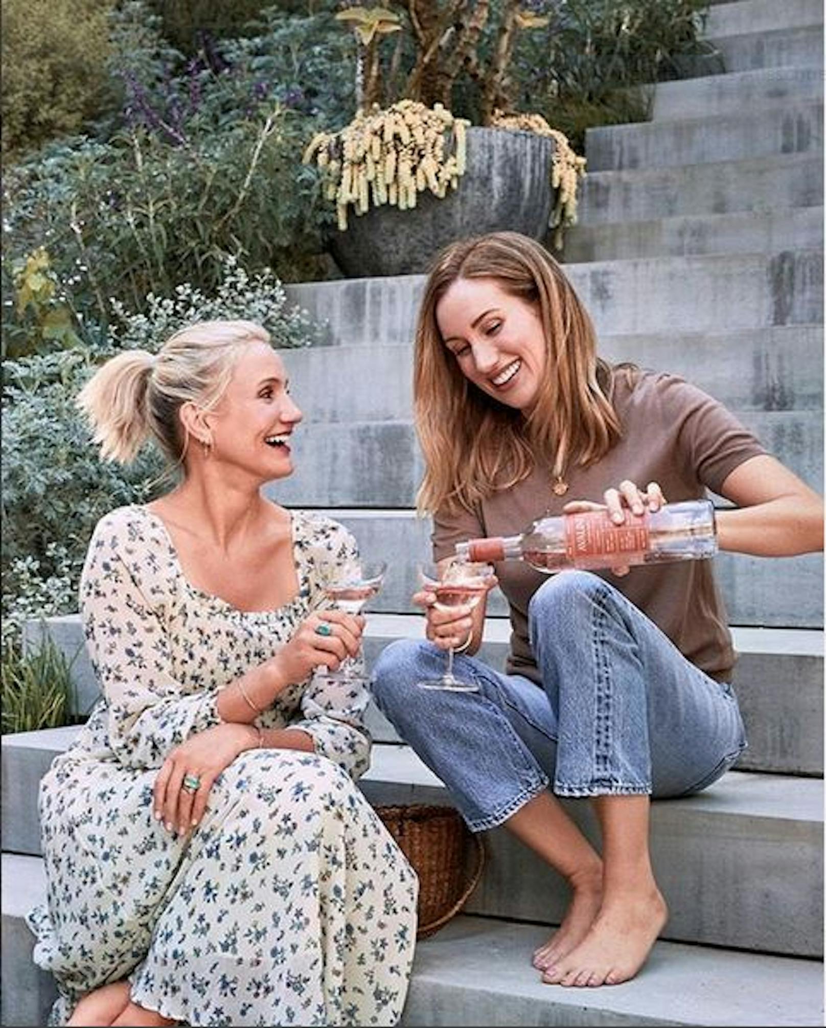 Der Wein von <strong>CAMERON DIAZ</strong> trägt den klingenden Namen "Avaline". Bei der Vinifizierung schwören sie und Freundin Katherine Power auf Bio-Trauben. Nur so können die edlen Tropfen in "ihrer reinsten Form" entstehen, so der Hollywood-Star.