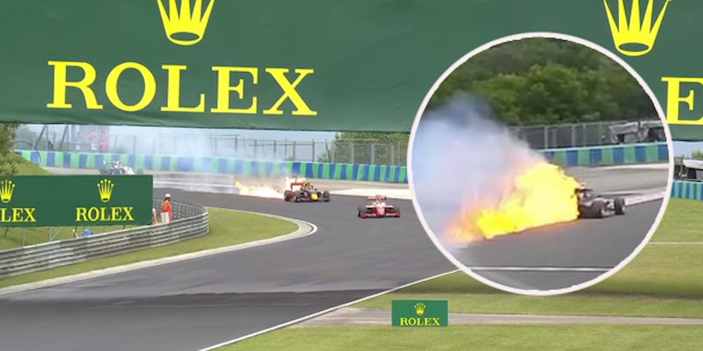 Formel-3-Pilot Liam Lawson verliert Öl. Sein Heck geht in Flammen auf.