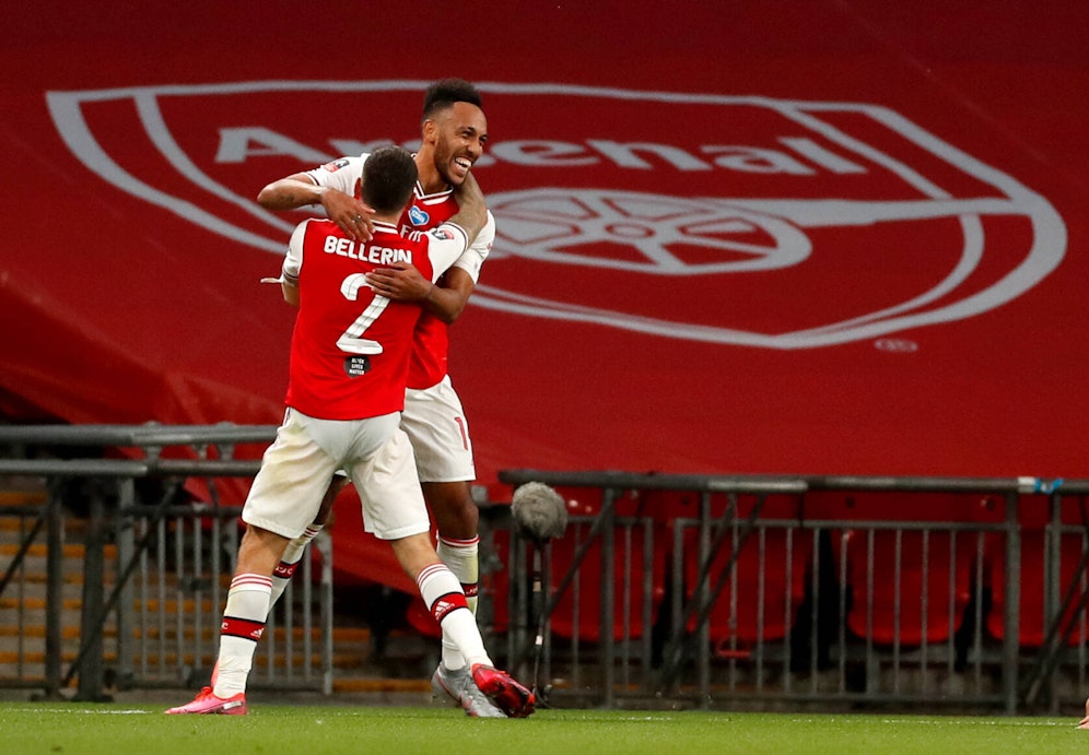 Pierre-Emerick Aubameyang schnürt gegen Manchester City den Doppelpack.