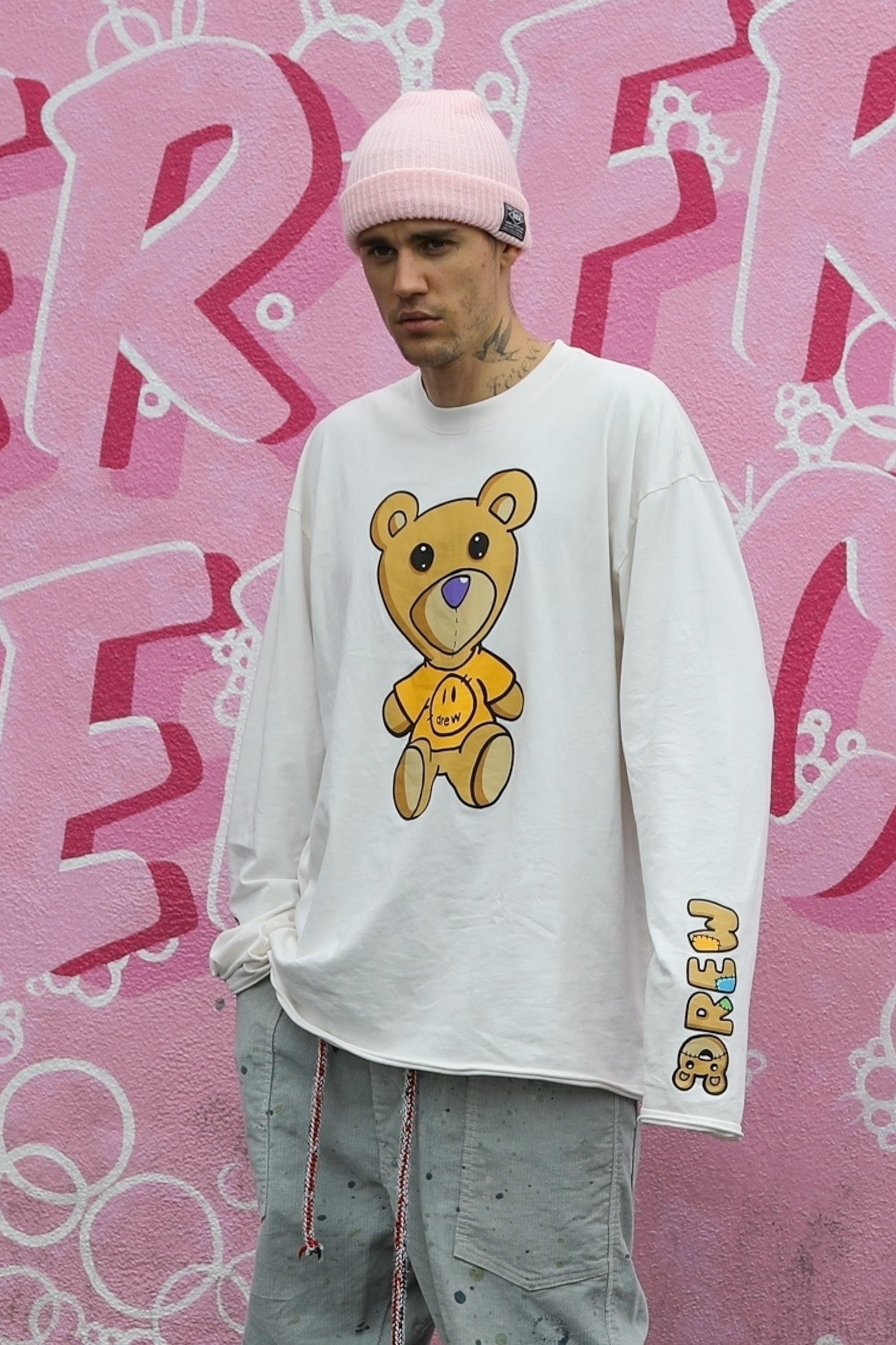 US-Sänger <strong>Justin Bieber</strong> will wissen, wer ihn des Missbrauchs beschuldigt. Twitter soll ihm bei der Suche nach der Identität zweier Userinnen helfen.