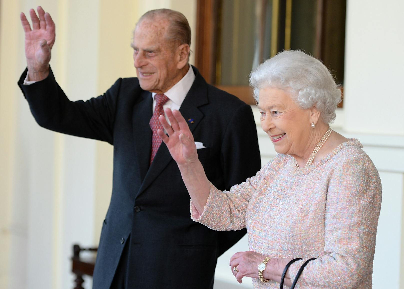 <strong>Queen Elizabeth II.</strong> und ihr Mann <strong>Prinz Philip</strong> wollen ihren Urlaub nicht auf Schloss Windsor, sondern in Schottland verbringen.