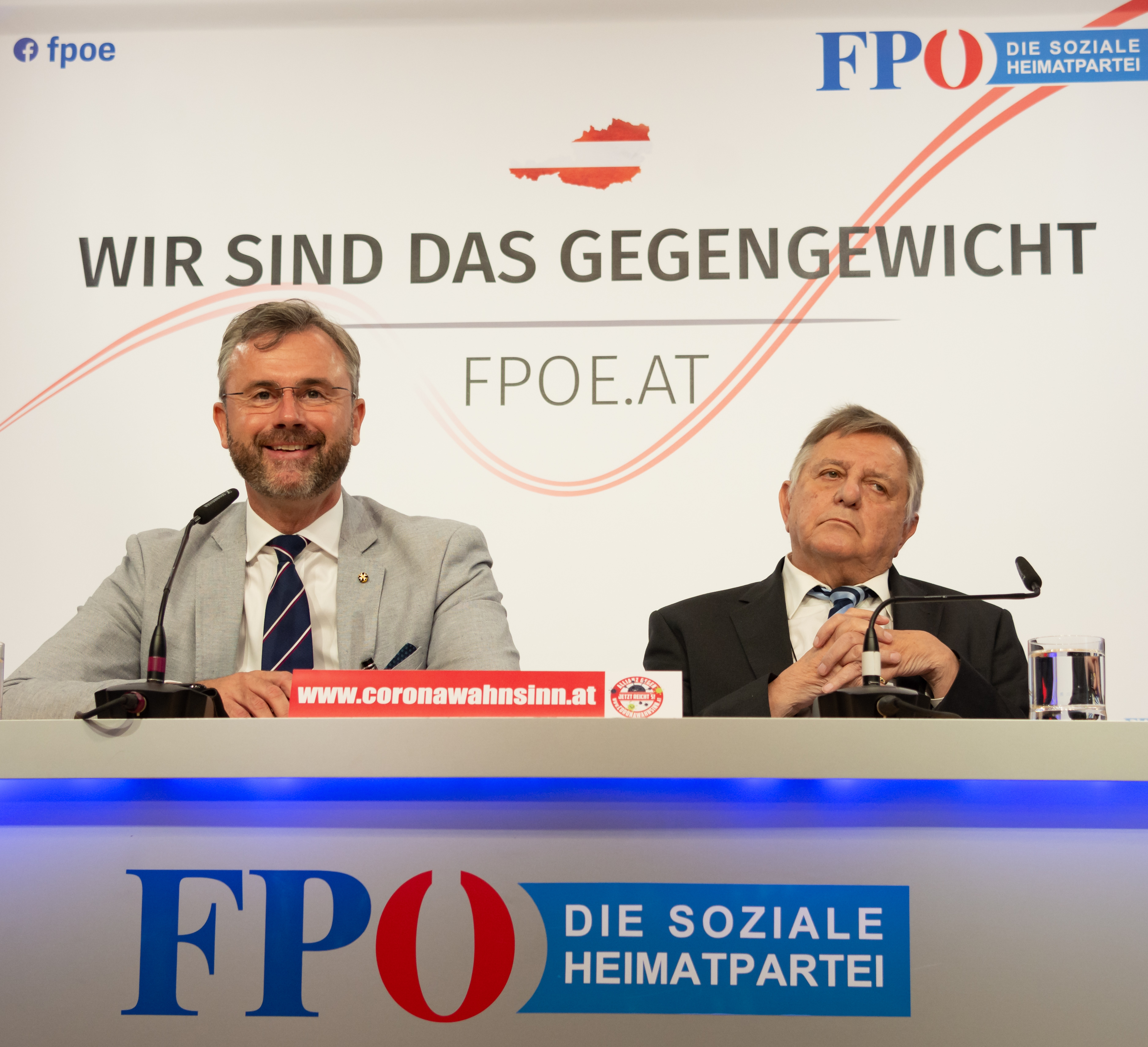 FPÖ-Chef Norbert Hofer und sein Berater Norbert van Handel (rechts)