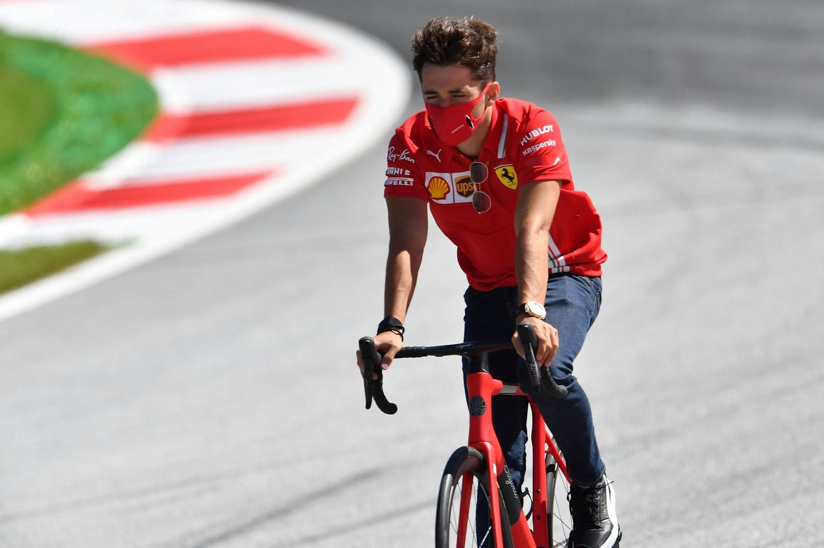 Ferrari-Star Charles Leclerc nimmt Tempo auf.