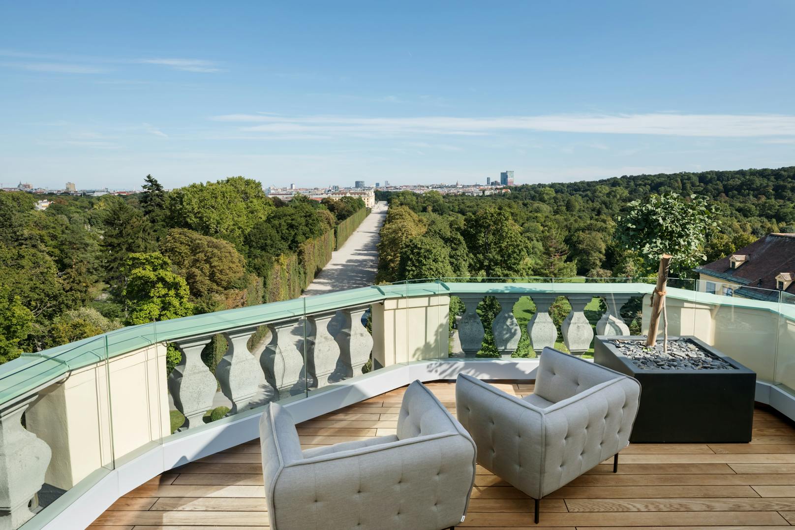 Austria Trend Parkhotel Schönbrunn: Aussicht aus der Kaiser Suite