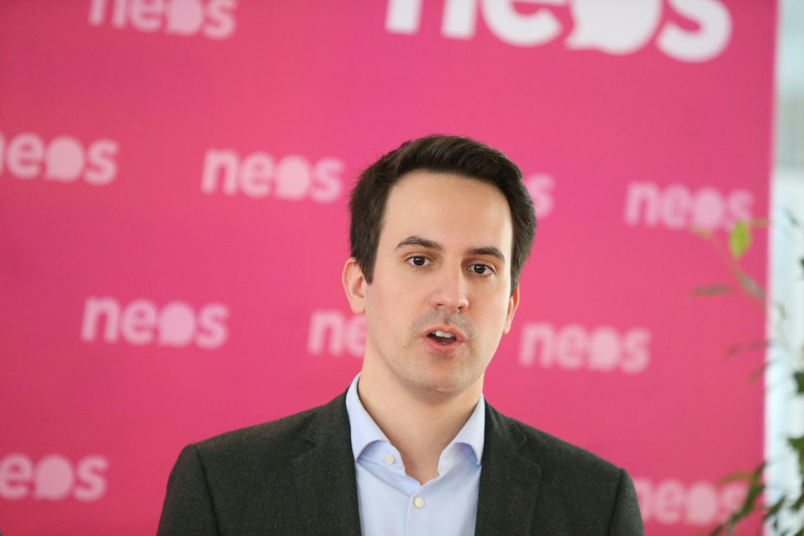 Auch für Neos-Chef Christoph Wiederkehr ist es das erste Mal als Spitzenkandidat. 