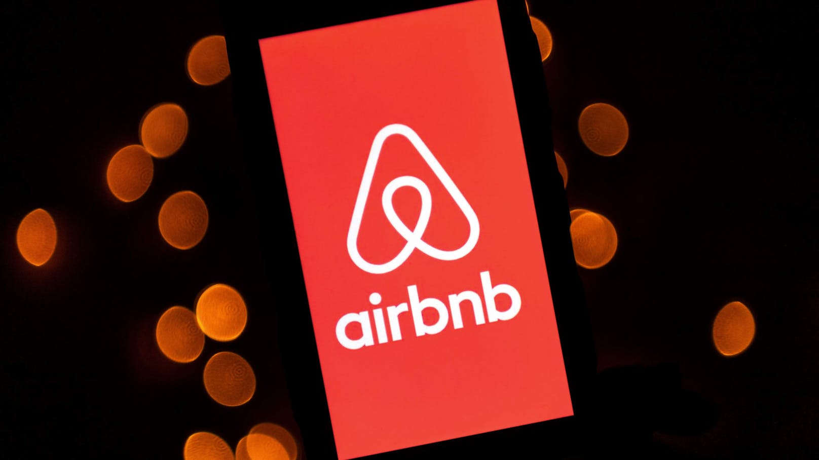 Airbnb-App am Smartphone