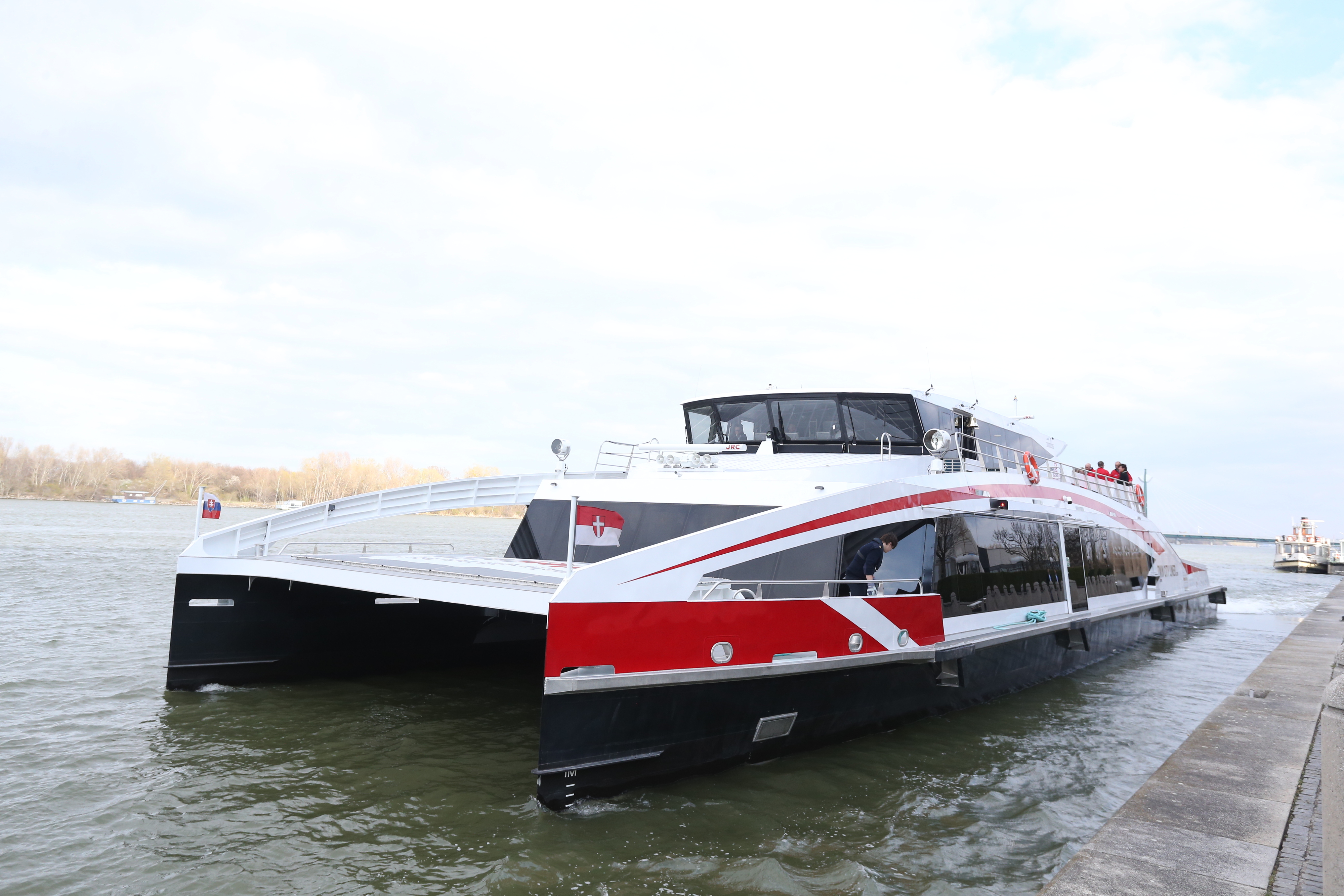 Der Twin City Liner verbindet Wien mit der slowakischen Hauptstadt Bratislava.