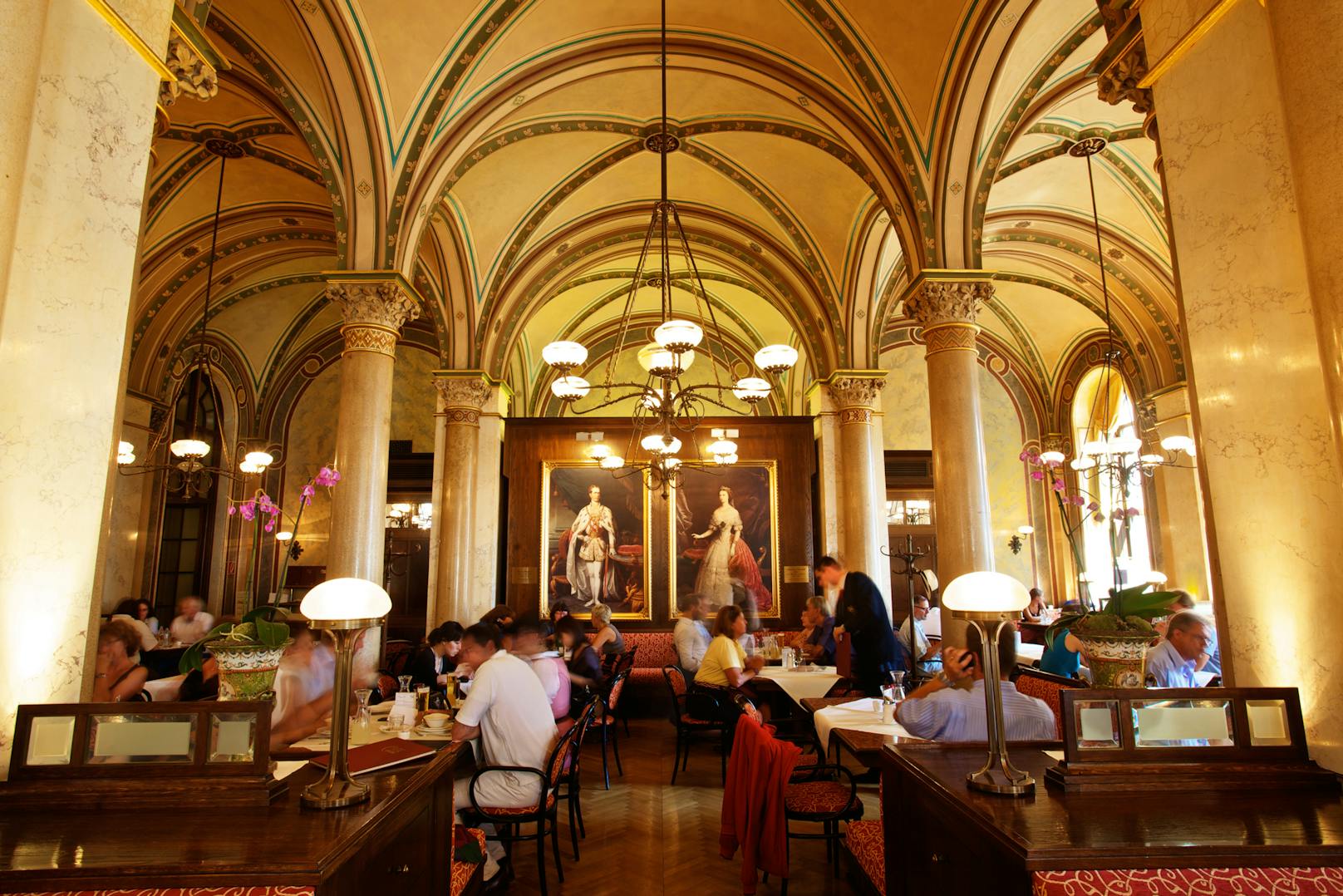 Das Café Central: Heute wie damals eine echte Institution am Wiener Kaffeehaus-Himmel.