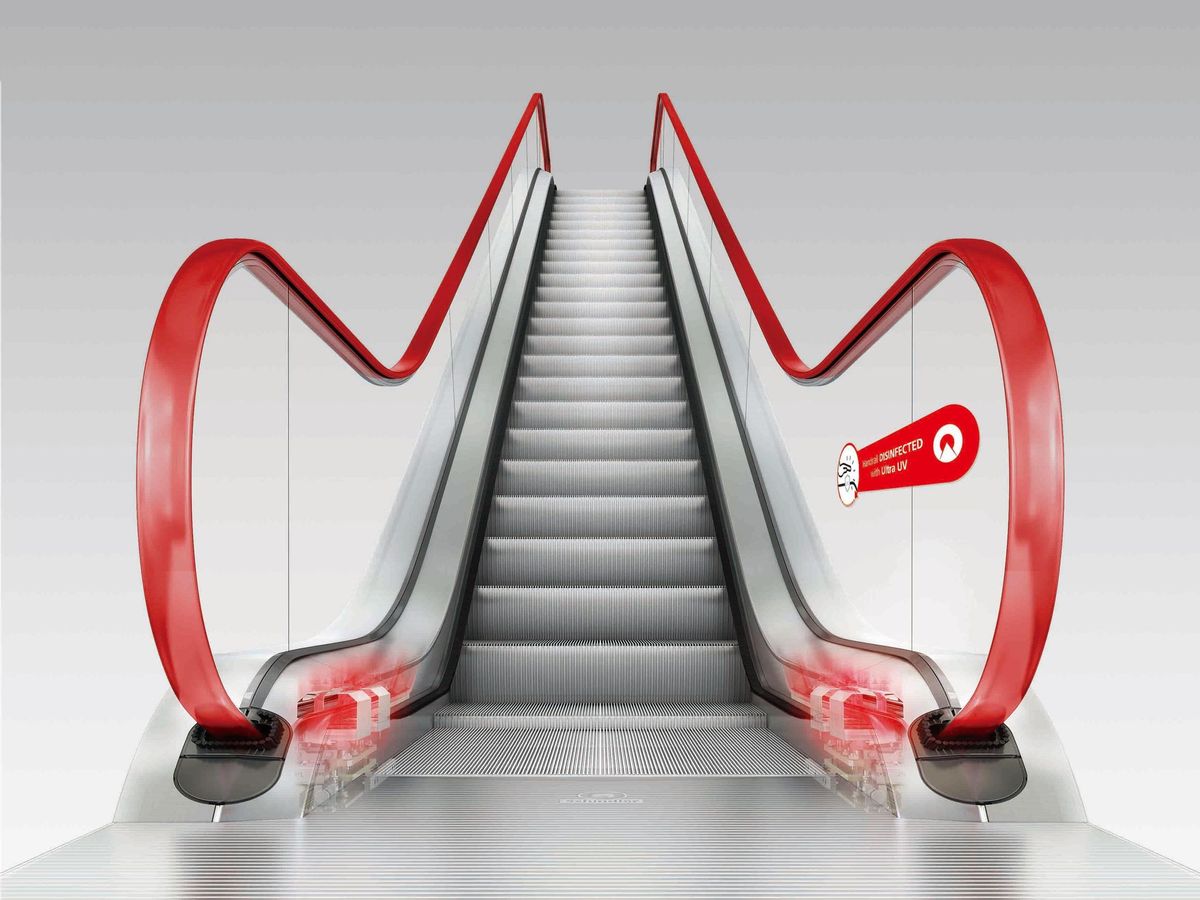 Dabei bestrahlt ein Modul die Handläufe der Rolltreppen mit keimtötendem UV-C-Licht.