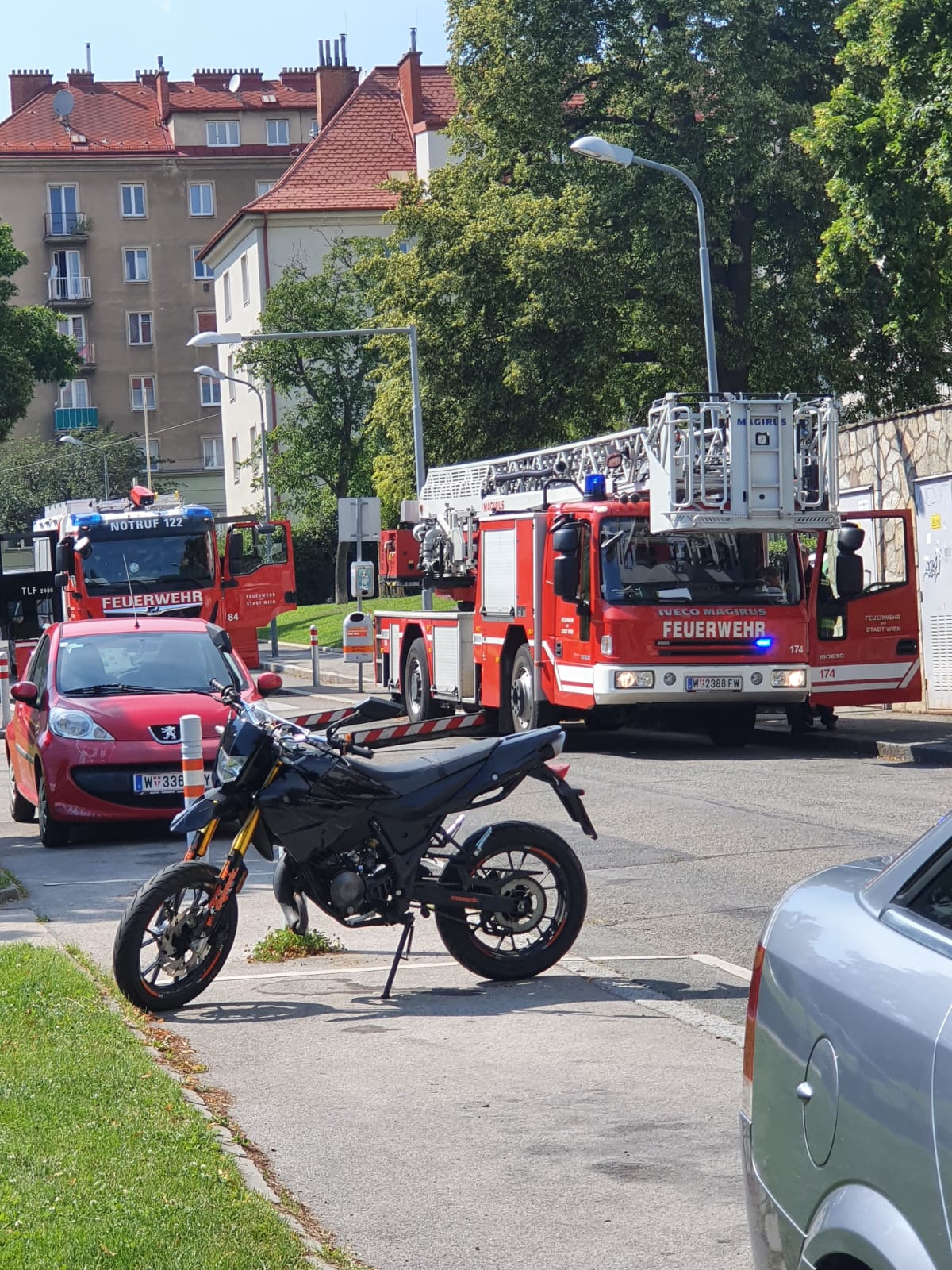 Feuer in einem Wiener Gemeindebau in Penzing