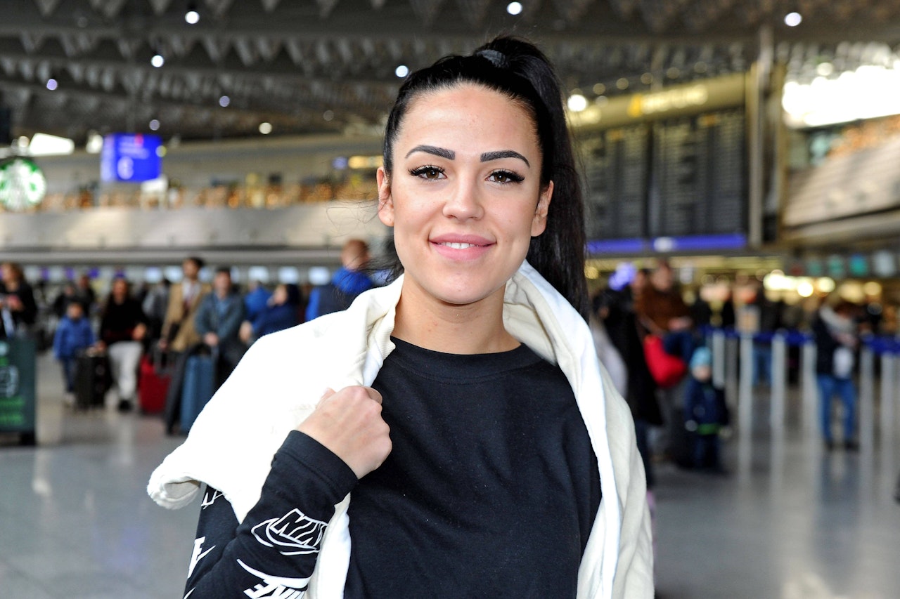 Heute.at - Sorge um Elena Miras: Ich wurde zu Hause ohnmächtig