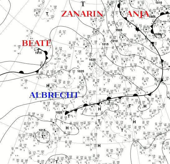 Eine Luftmassengrenze liegt nördlich der Alpen