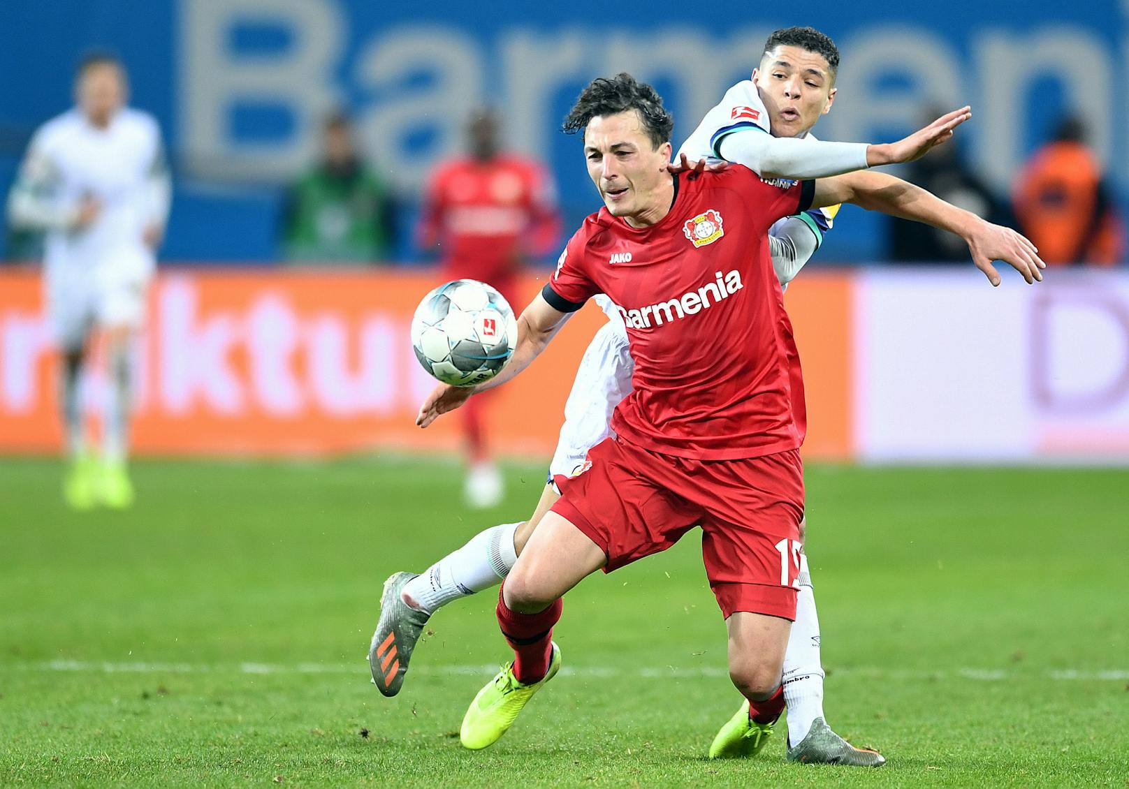 <strong>Julian Baumgartlinger: </strong>Zeigte bei Mainz 05 auf und ging 2016 schließlich zu Leverkusen. Führt das Team zum Teil als Kapitän auf das Feld, ist jedoch nicht immer gesetzt.&nbsp;