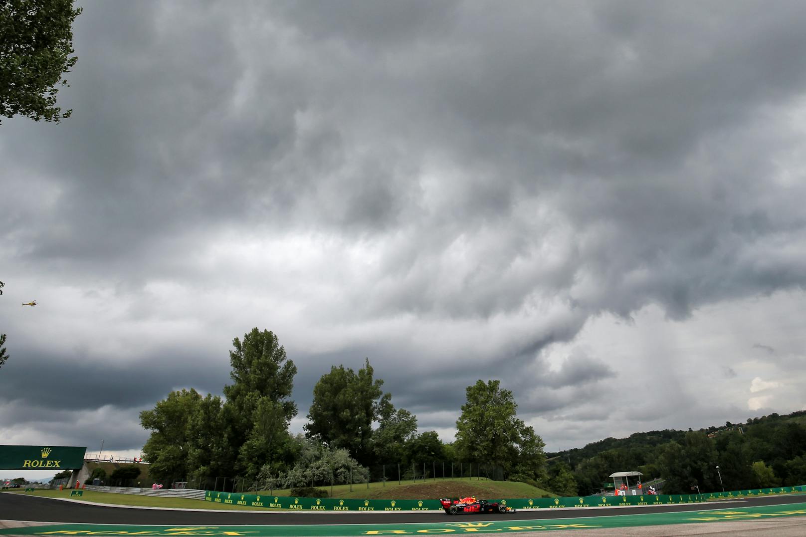Der Formel-1-Zirkus übersiedelte auf den Hungaroring in Budapest. Der steirische Regen kam auch mit.