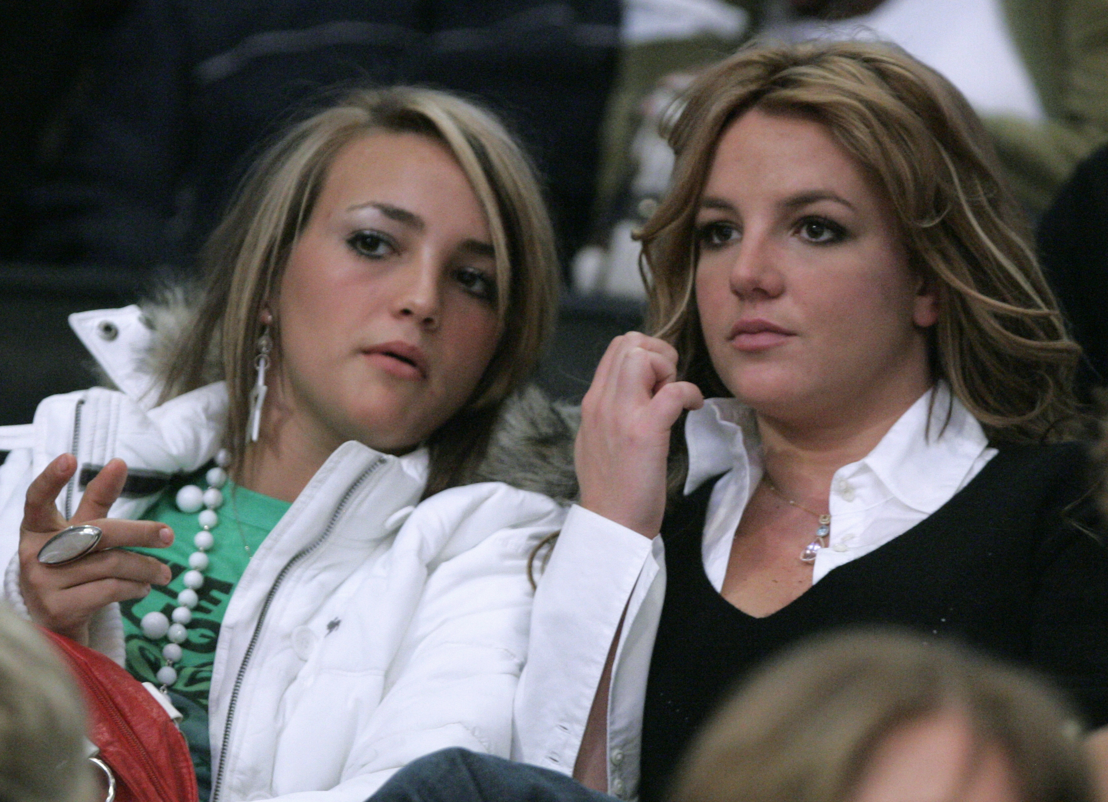 Jamie Lynn Spears und Britney im Jahr 2006