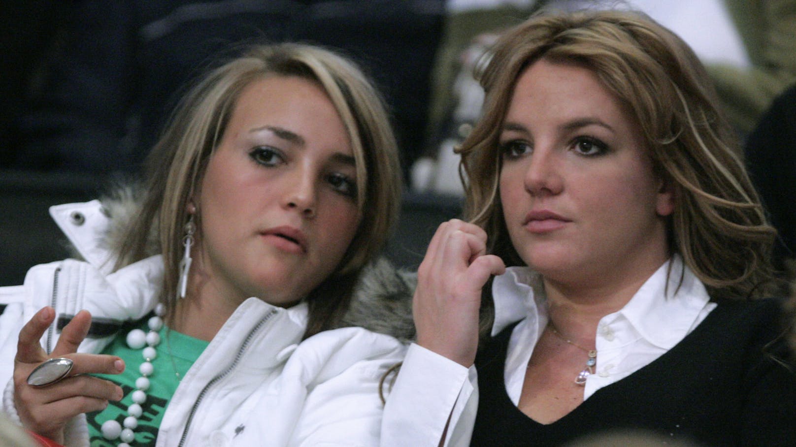Jamie Lynn Spears und Britney im Jahr 2006