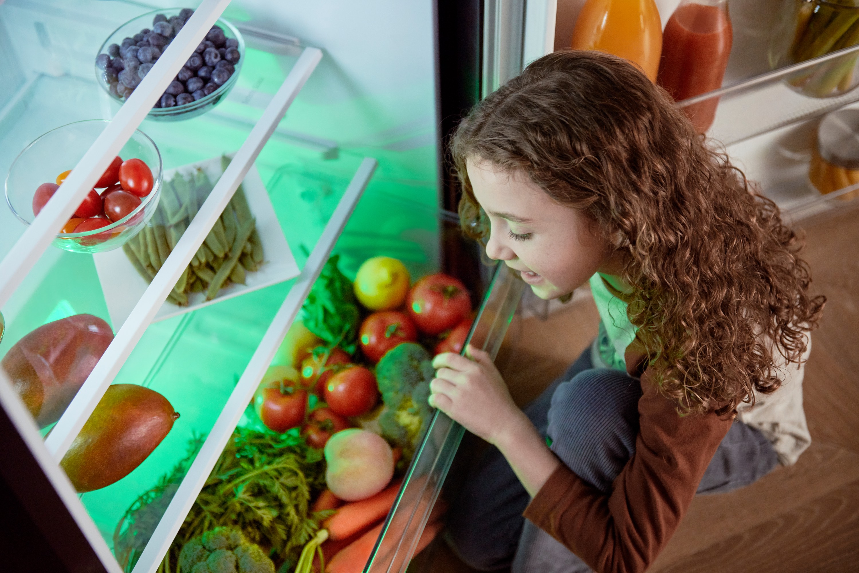 Bei Beko wird das Essen farbig beleuchtet.