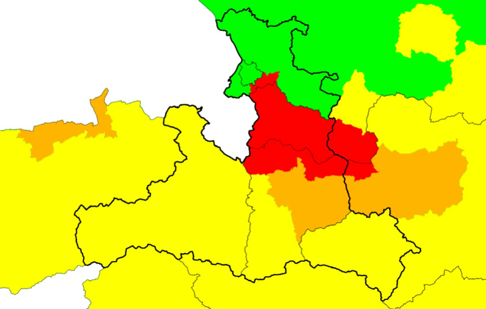 Gewitter-Warnstufe Rot im Bezirk Hallein und umliegenden Regionen