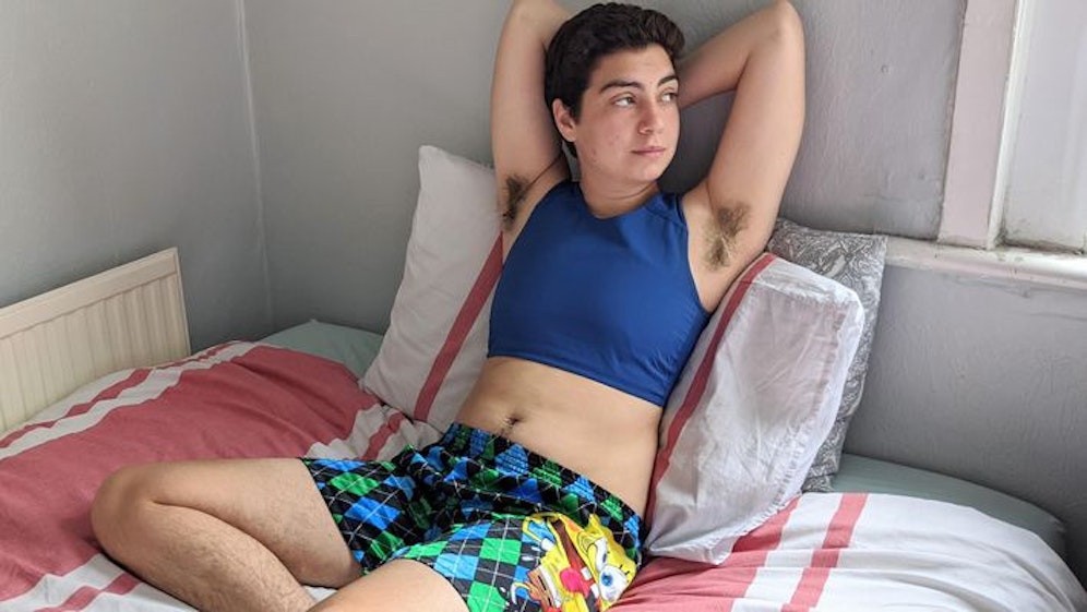 Callaly wirbt unter anderem mit Transmann Vic Jouvert für Tampons und Binden.