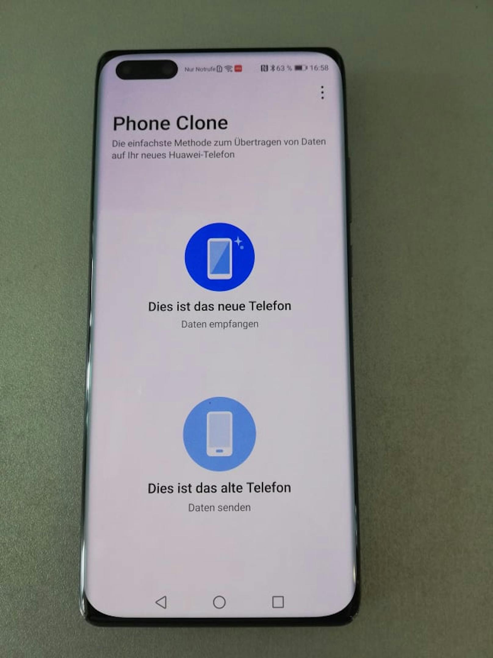 Mit Hilfe der Huawei Phone Clone App kann ich innerhalb kürzester Zeit Inhalte vom alten Huawei Smartphone auf das neue Huawei Smartphone übertragen.