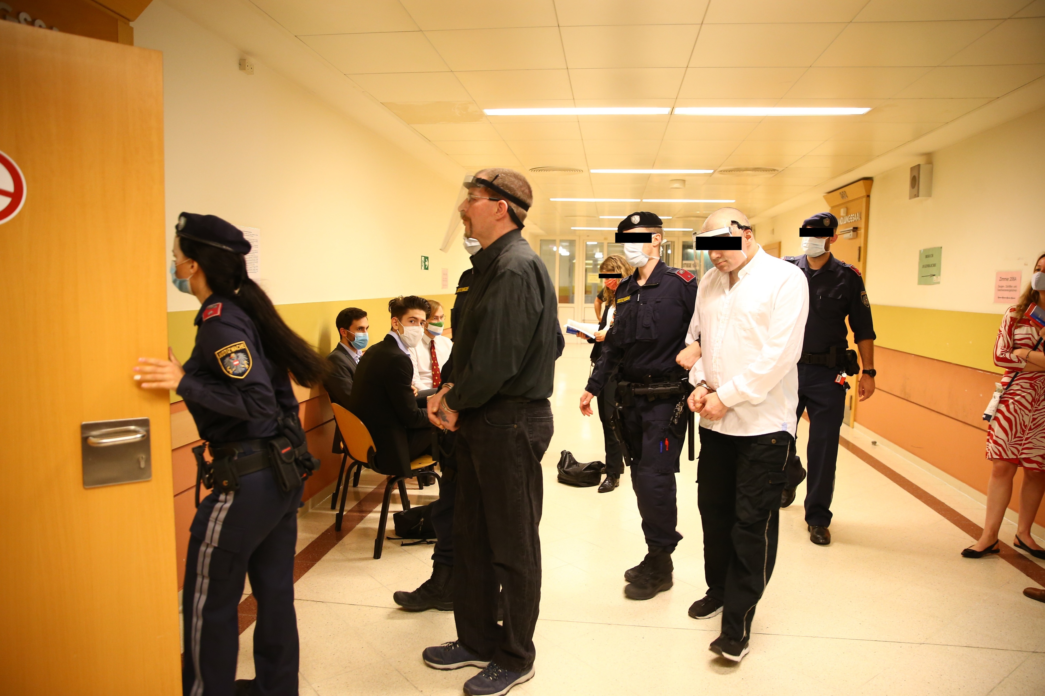 Bernhard R., Igor S. gestern vor Gericht.