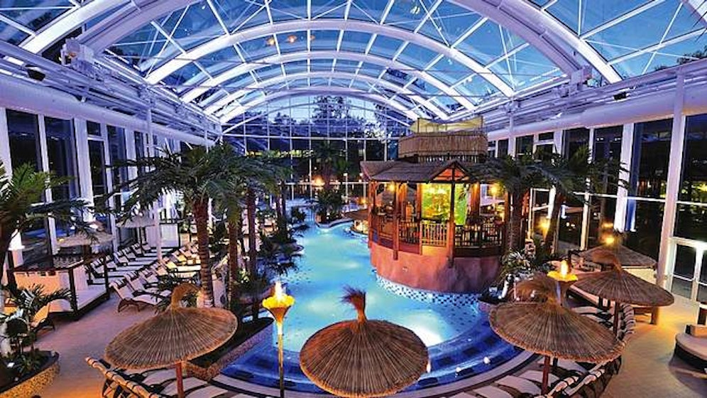 In der Cabrio-Therme Tropicana und im Restaurant war ein positiv auf  Covid-19 getesteter Gast.