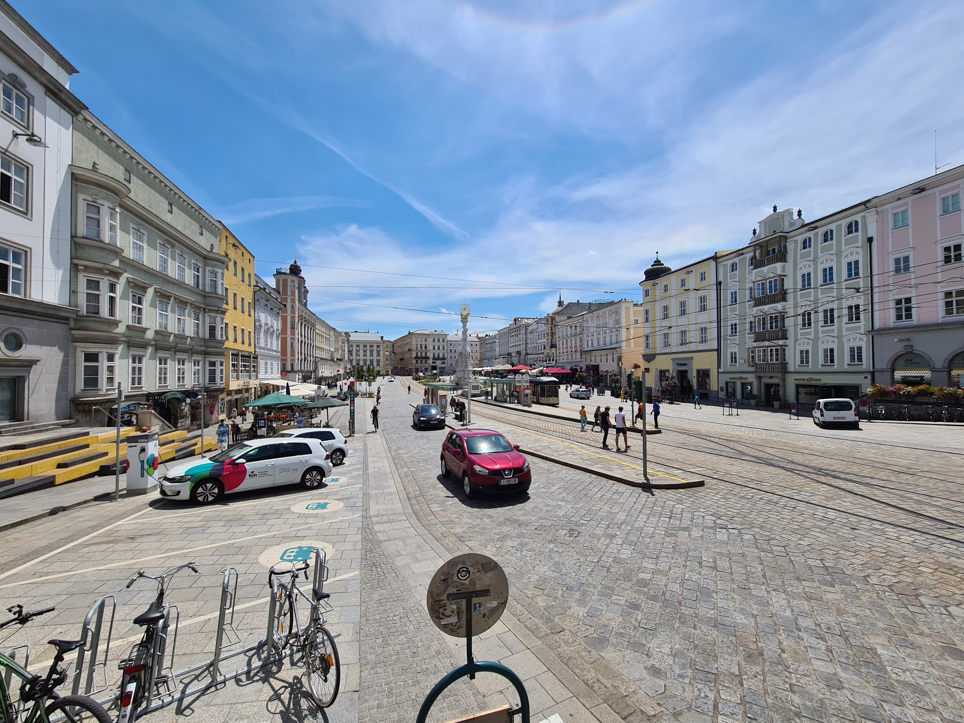 Der Linzer Hauptplatz soll im Herbst 2024 autofrei werden. Ein neues Kamerasystem soll helfen, das Verbot zu überprüfen.