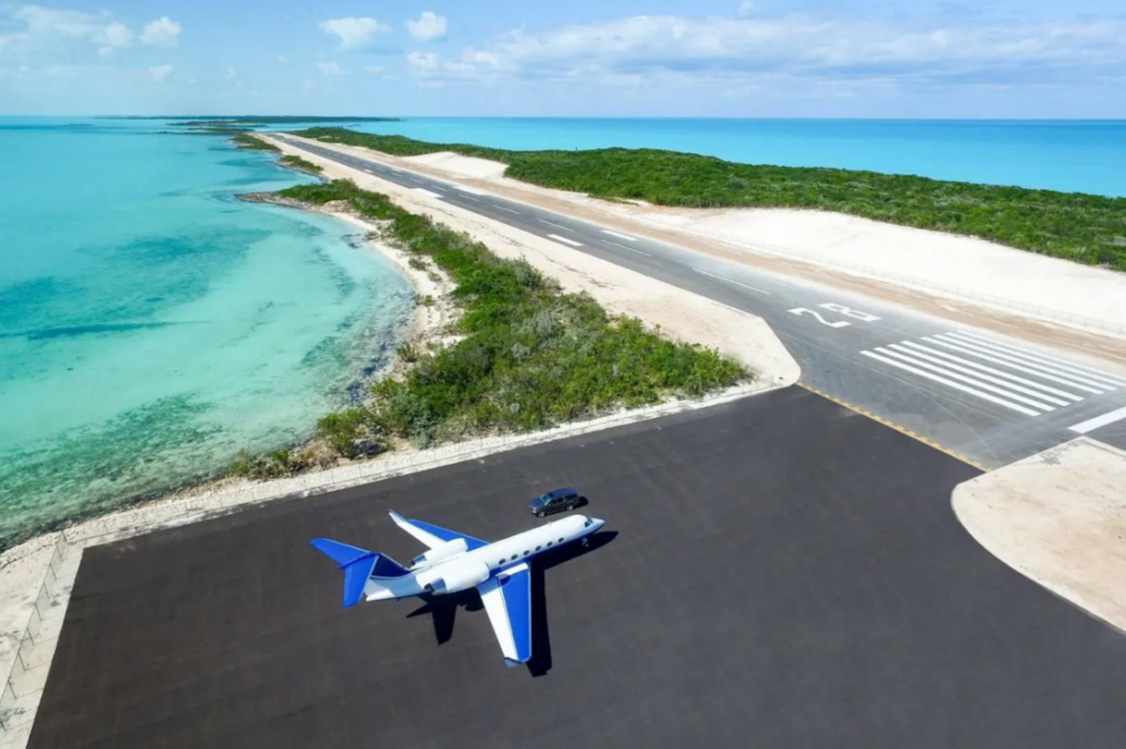 Gleich zu Beginn das (Komfort)-Highlight von Blue Island: die neu gebaute Start- und Landebahn.