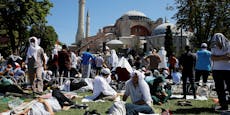 Hagia Sophia wird Moschee: Gläubige feiern trotz Corona