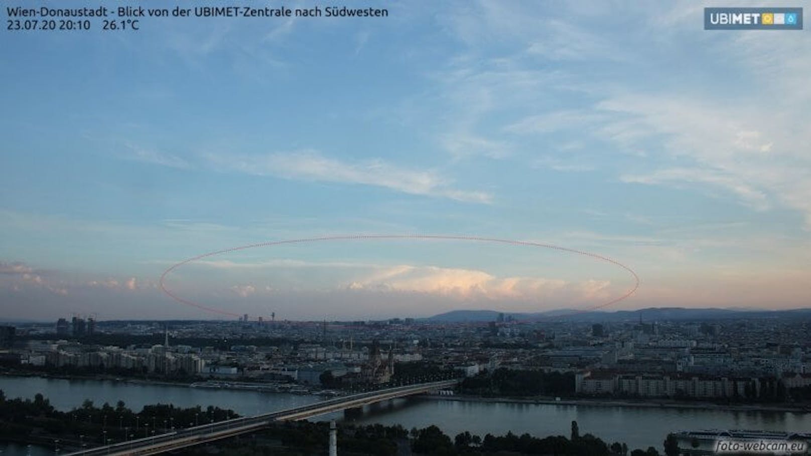 Cumulonimbus-Wolke in der Steiermark von Wien aus,145 km Entfernung gesehen ( 23.Juli 2020) 