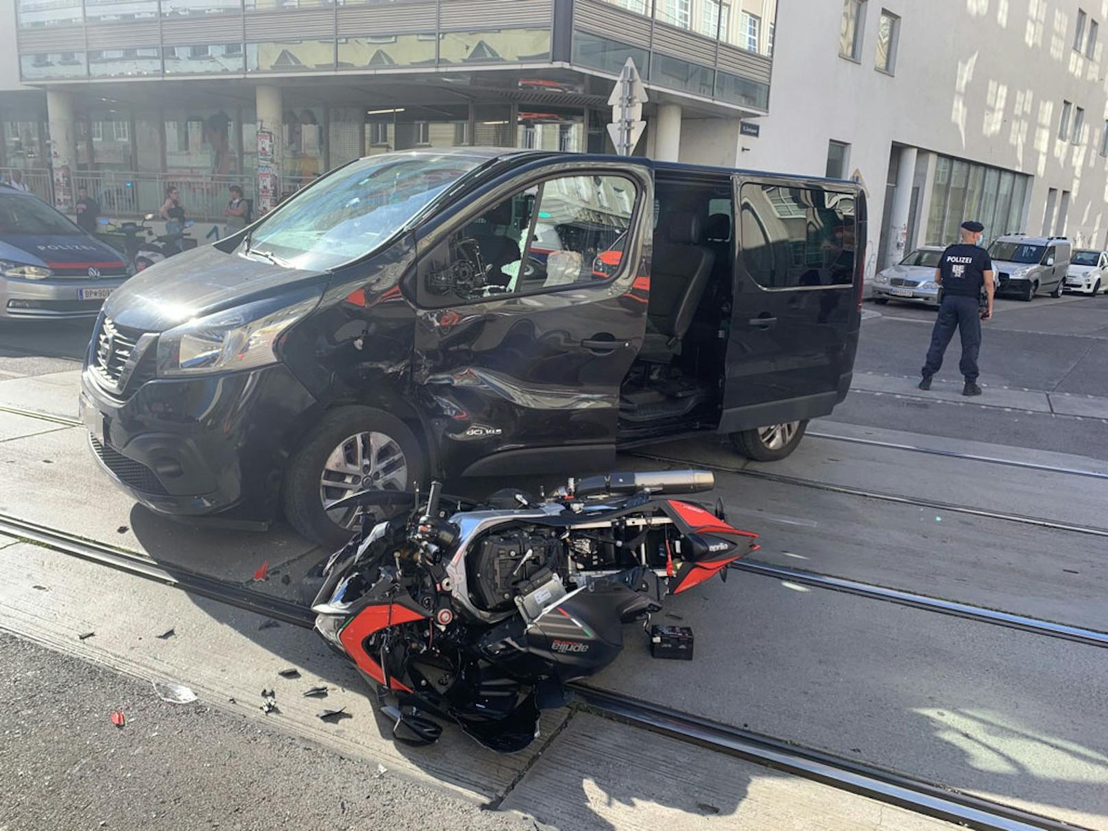 Schwerer Verkehrsunfall in Wien-Rudolfsheim-Fünfhaus