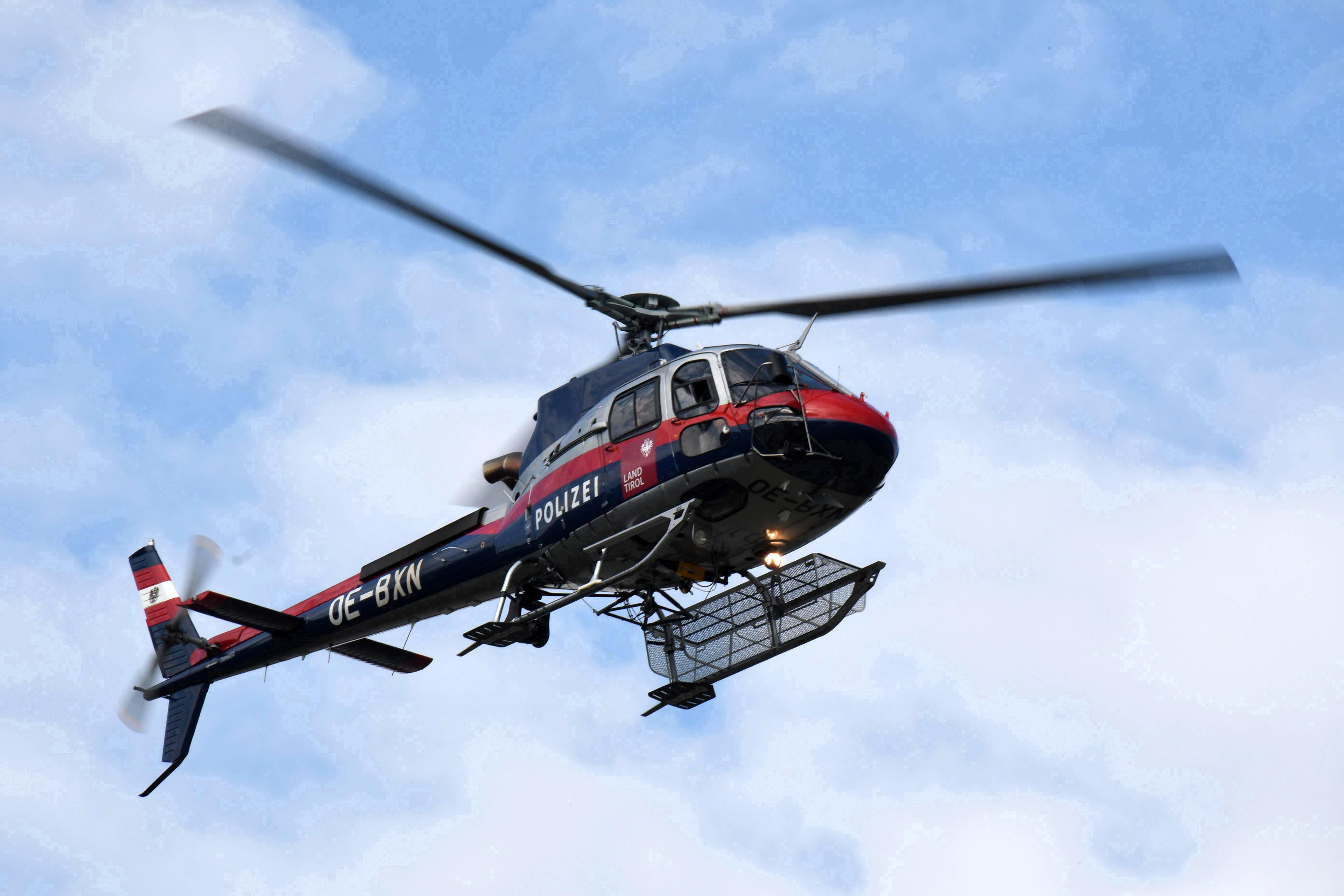 Der Leichnam wurde vom Polizeihubschrauber "Libelle" abtransportiert.