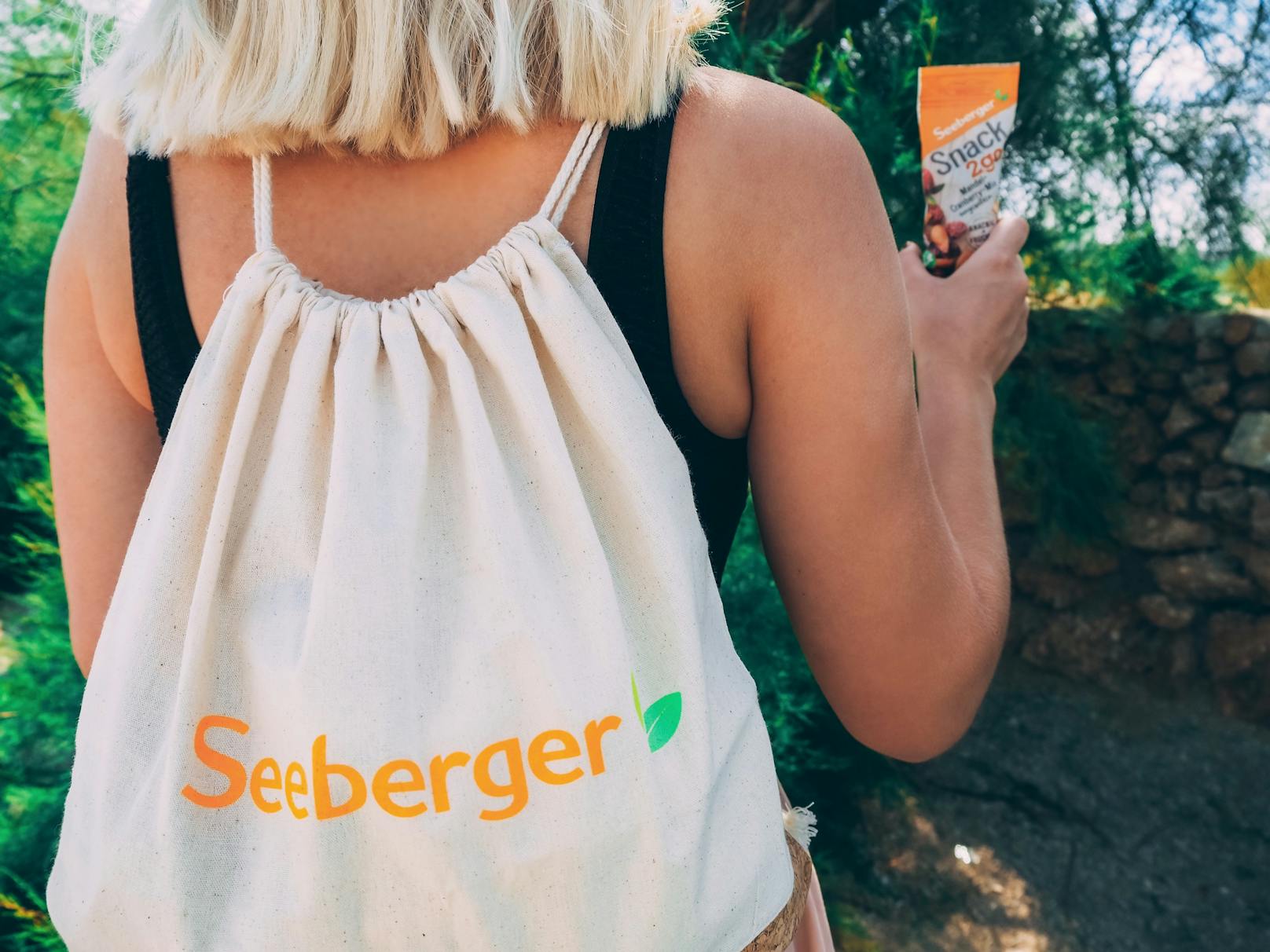 Jetzt teilnehmen und neue Produkte "Snack2go" sowie einen Turnbeutel von Seeberger gewinnen!