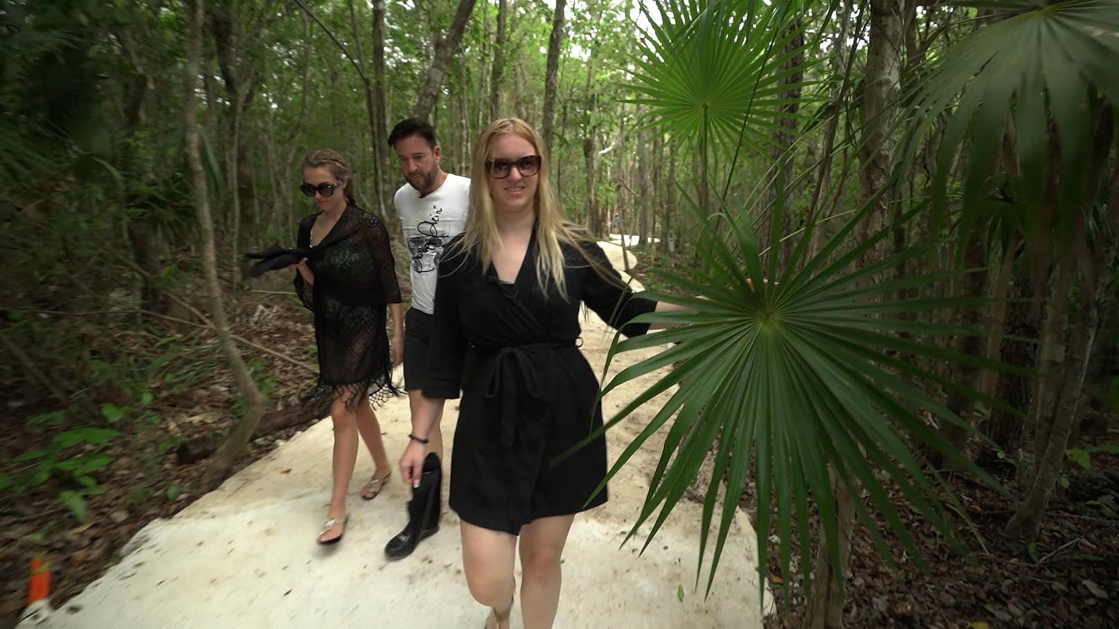 Michael Wendler mit Laura und Adeline bei einer Privattour in Mexiko.