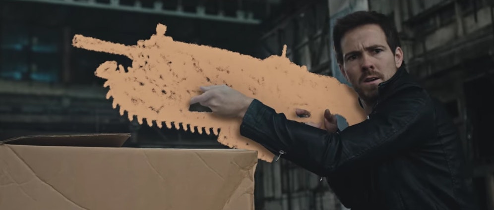 Ein gutes Dutzend Youtuber und Social-Media-Stars bekämpfen sich in 