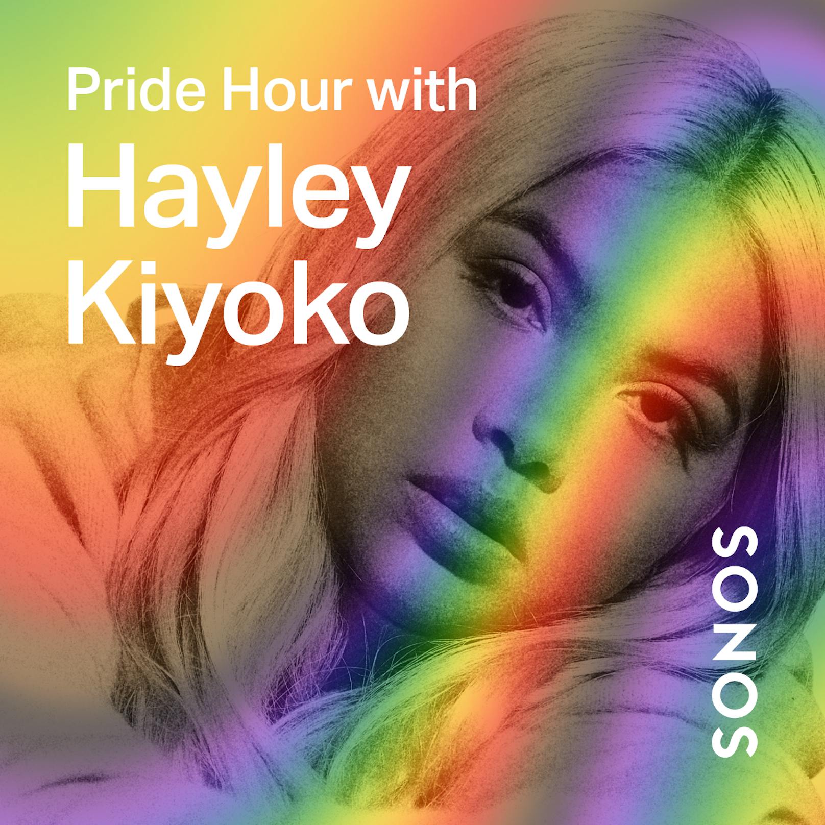 Am 10. August spricht die Sängerin, Songwriterin und Schauspielerin Hayley Kiyoko aus Los Angeles zusammen mit der Moderatorin Rita Houston auf der Station "Full Spectrum", der Global Pride Station bei Sonos Radio, über ihr Outing durch das Musikvideo "Girls like Girls" aus dem Jahr 2015. 